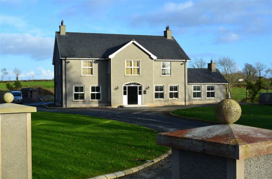 15 Mckees Bridge Road, Hillsborough, BT26 6PF