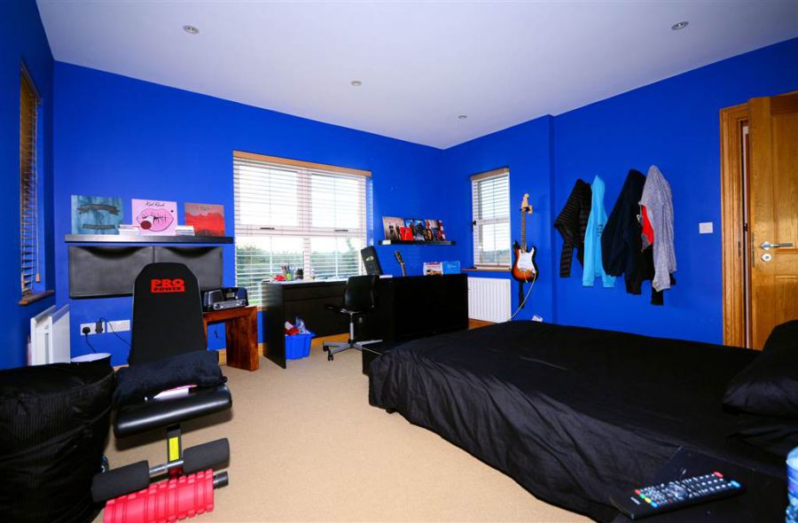 15 Mckees Bridge Road