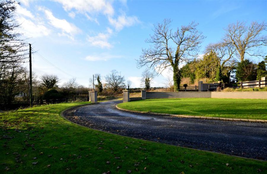 15 Mckees Bridge Road