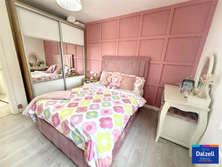 14 Lady Wallace Lane