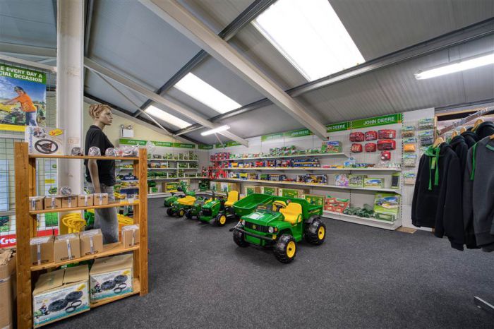 SHOWROOM WORKSHOP OFFICE & LARGE FORECOURT , 119B Saintfield Road