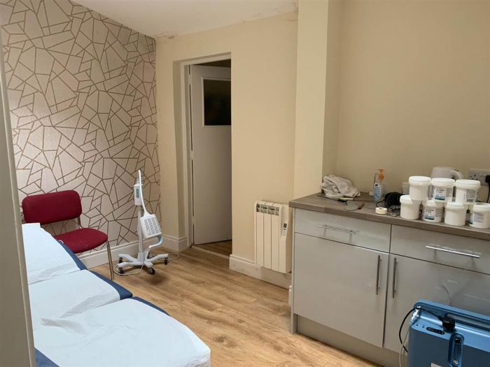 COMMERCIAL PROPERTY, 20 Smithfield Square