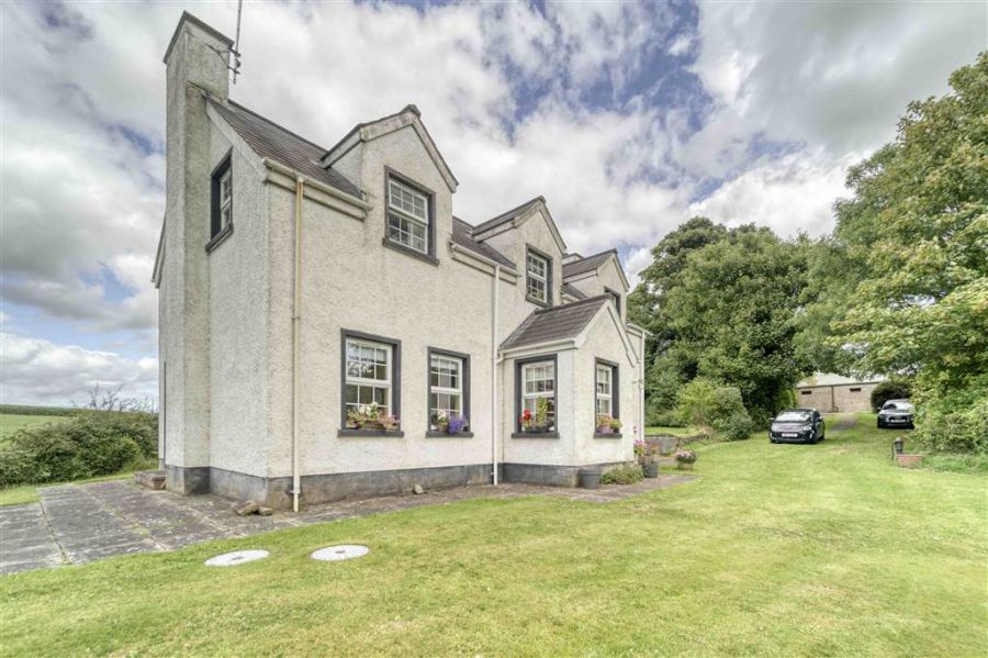 Larch Cottage, 16 Drumlin Road Larch Cottage, 16 Drumlin Road