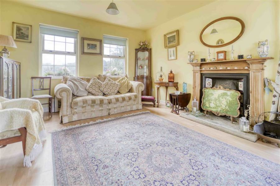 Larch Cottage, 16 Drumlin Road Larch Cottage, 16 Drumlin Road