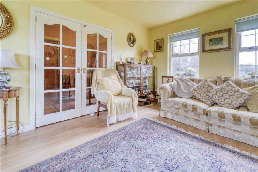 Larch Cottage, 16 Drumlin Road Larch Cottage, 16 Drumlin Road