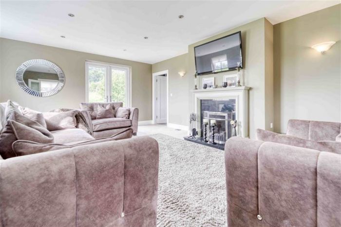 12b Rock Lane