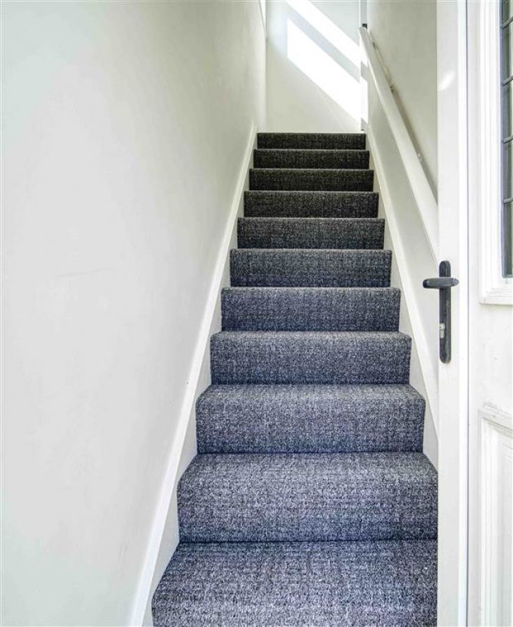 * CASH OFFERS ONLY *, 10a Ashbury Avenue