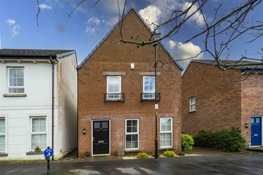 19 Lady Wallace Road