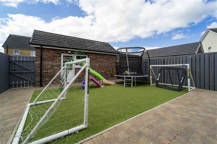 21 Ayrshire Drive