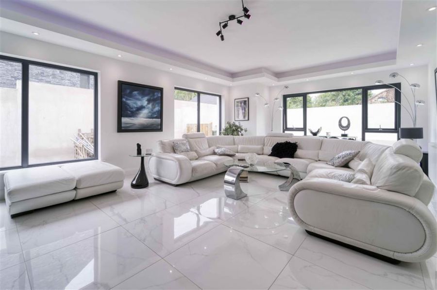 Hunters Corner, 18a Glenavy Road