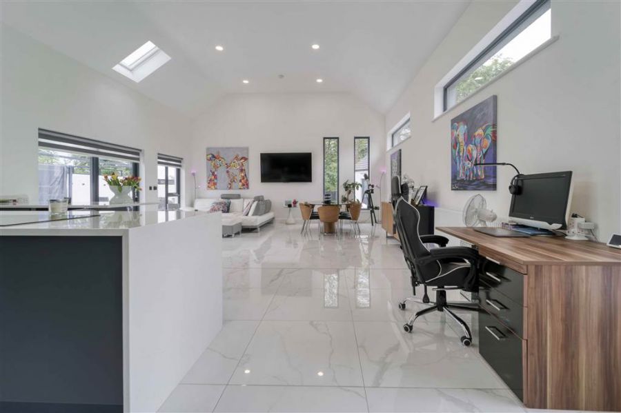 Hunters Corner, 18a Glenavy Road