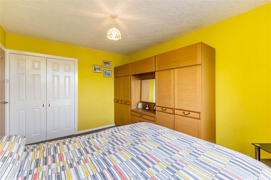 2 Monaville Close