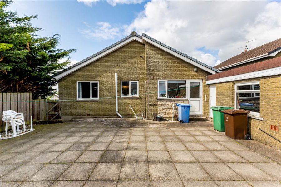 2 Monaville Close
