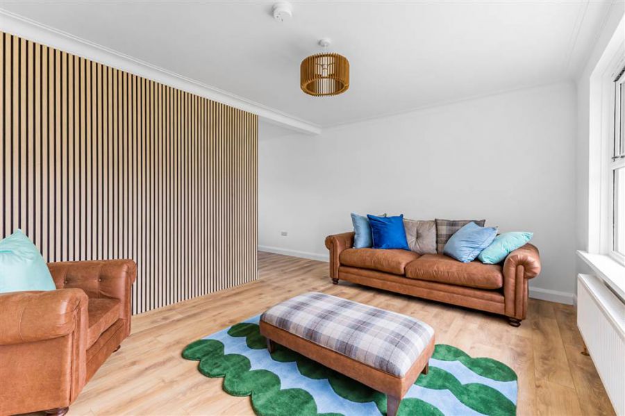 !!Fully Renovated!!, 6 Plantation Avenue