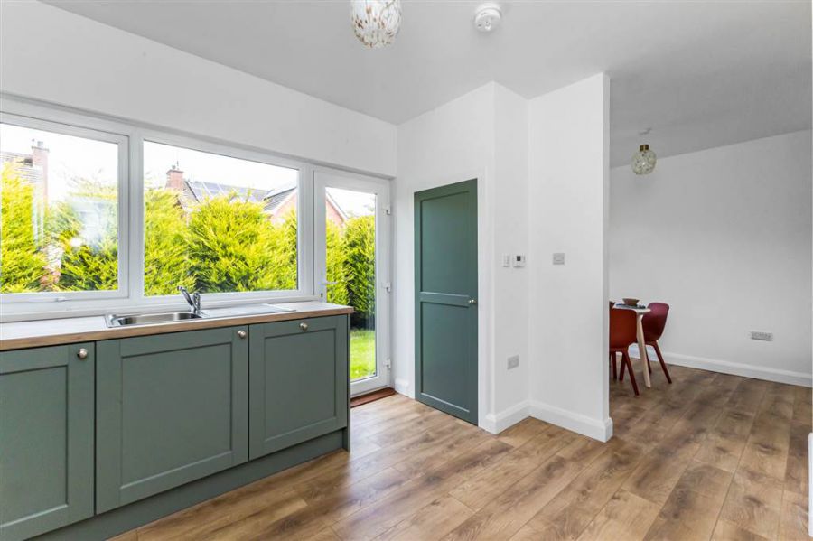 !!Fully Renovated!!, 6 Plantation Avenue
