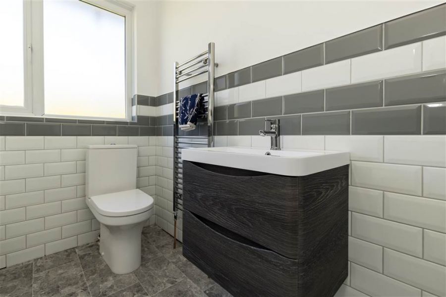 !!Fully Renovated!!, 6 Plantation Avenue