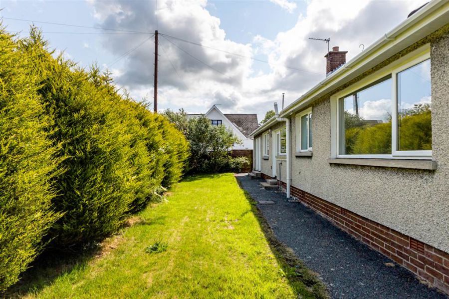!!Fully Renovated!!, 6 Plantation Avenue