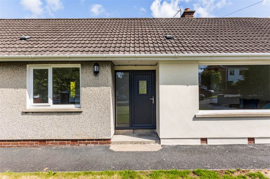 !!Fully Renovated!!, 6 Plantation Avenue