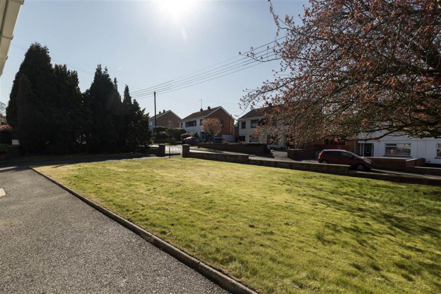!!Fully Renovated!!, 6 Plantation Avenue
