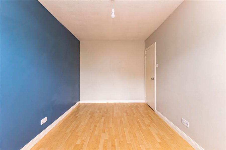 15 Traherne Gardens