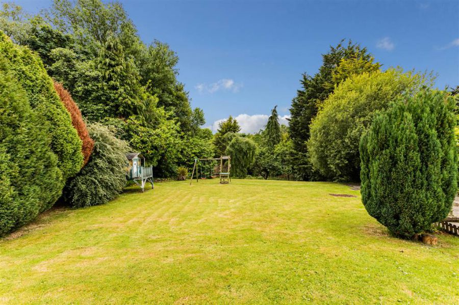 15 Traherne Gardens