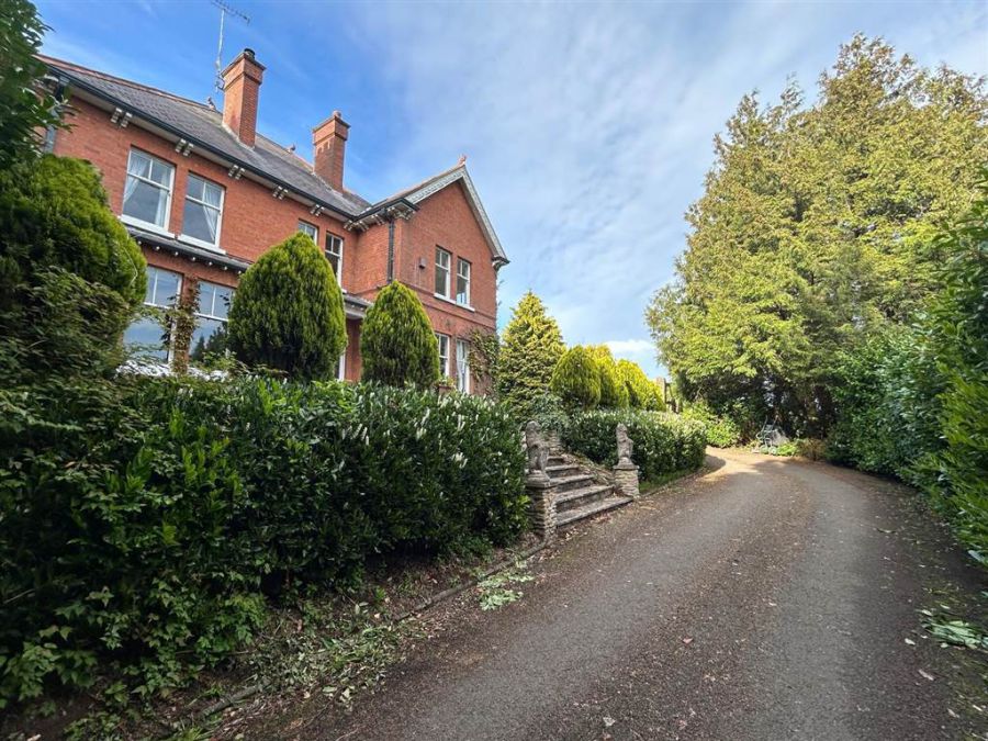 The Pines, 76 Glenavy Road