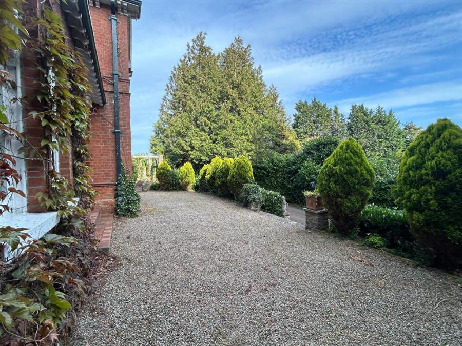The Pines, 76 Glenavy Road
