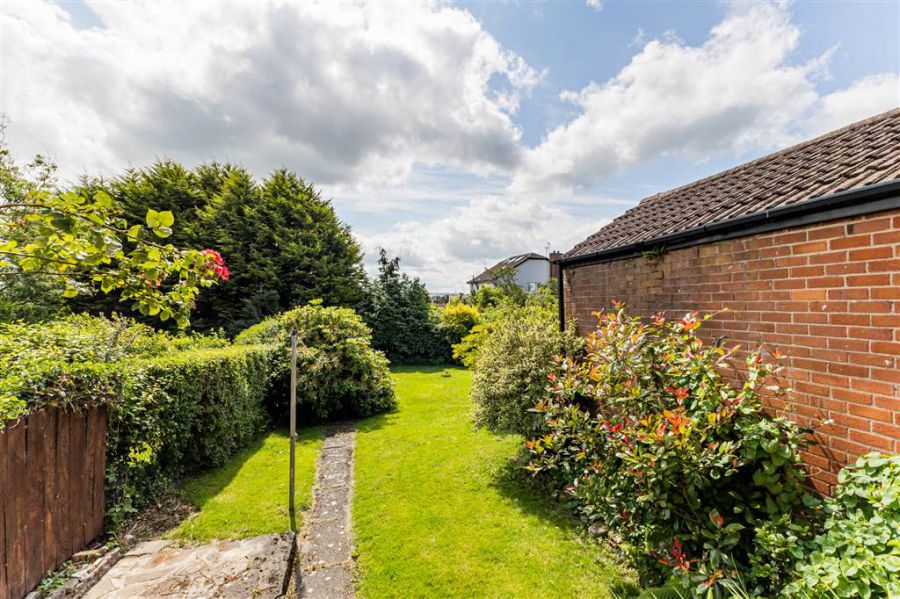 9 Fairview Park