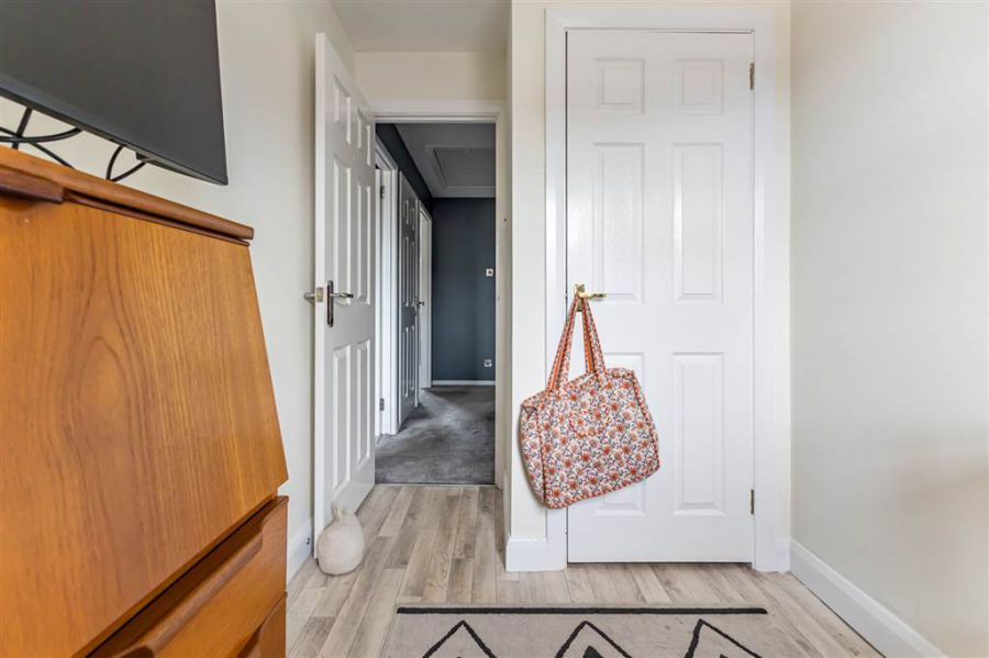 18 Mill Brae