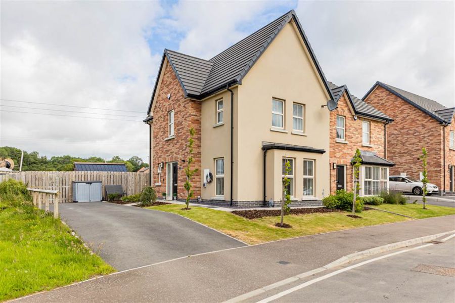 19 Woodbrook Manor