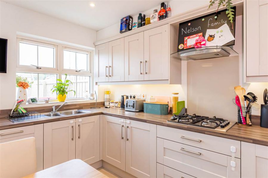 19 Woodbrook Manor