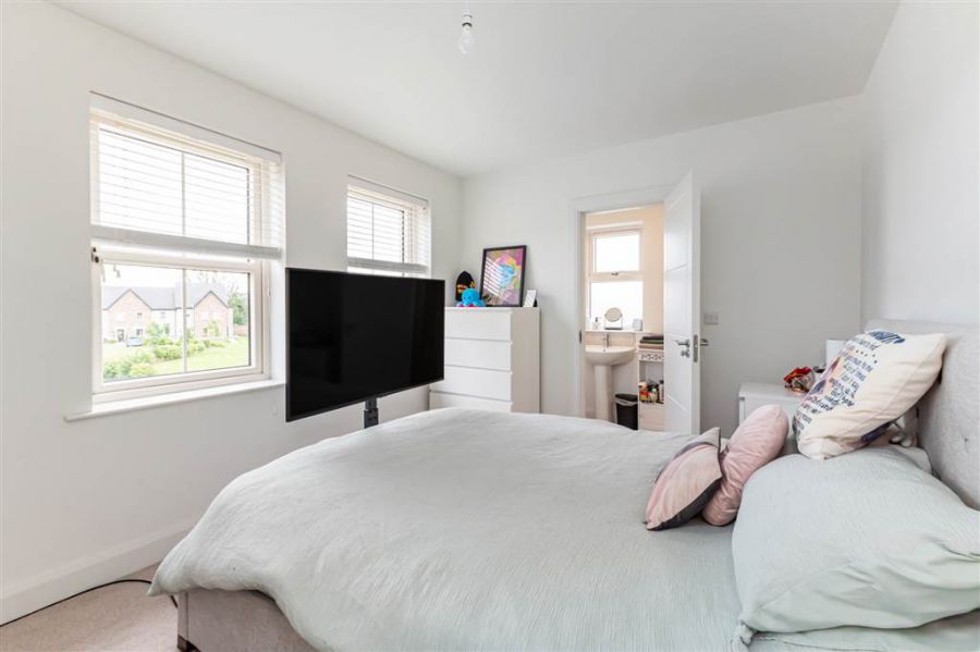 19 Woodbrook Manor