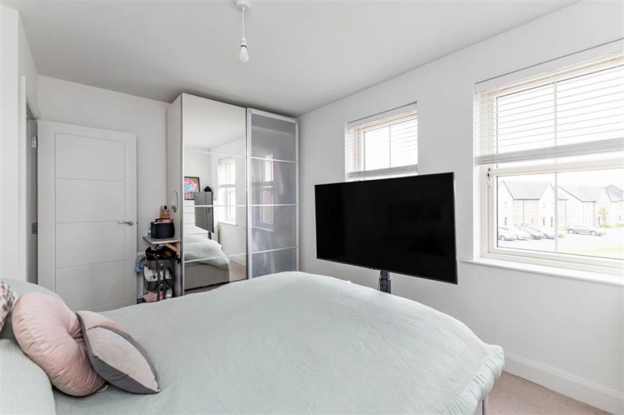 19 Woodbrook Manor