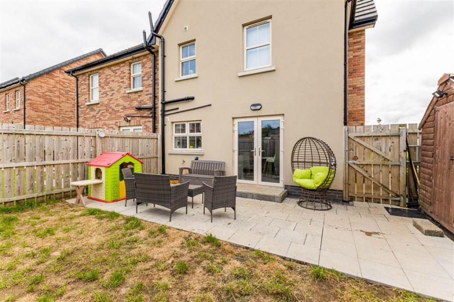 19 Woodbrook Manor