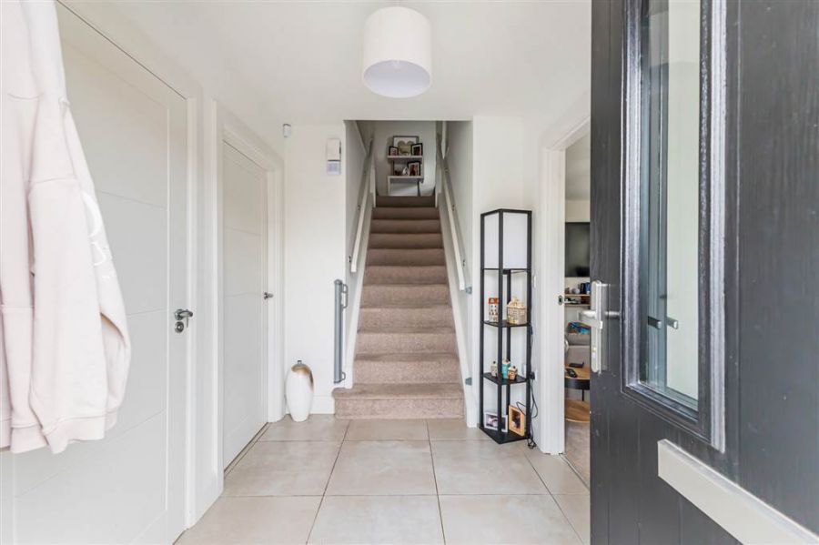 19 Woodbrook Manor