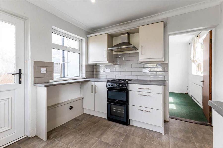 8 Lisburn Road