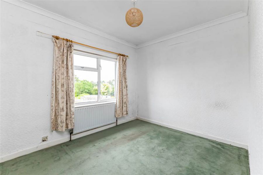 8 Lisburn Road