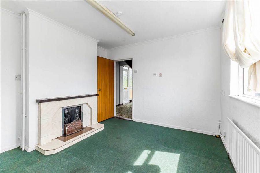 8 Lisburn Road