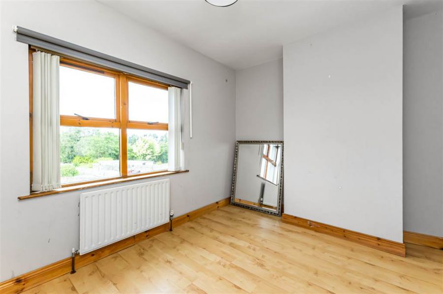 10 Lisburn Road