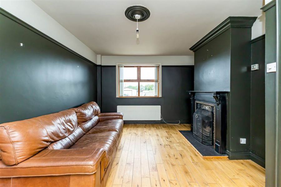 10 Lisburn Road