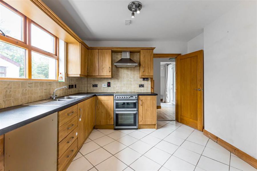 10 Lisburn Road