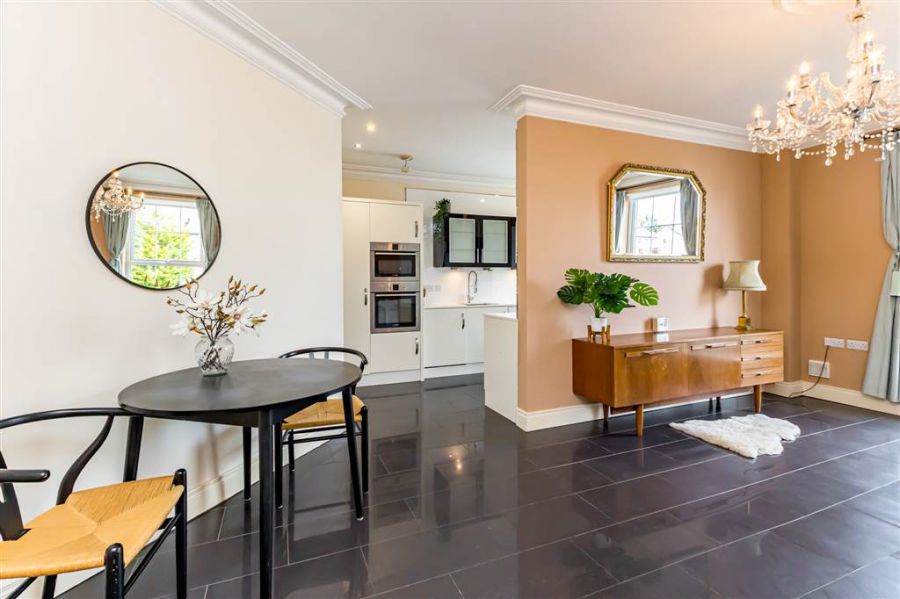 36 Lady Wallace Walk