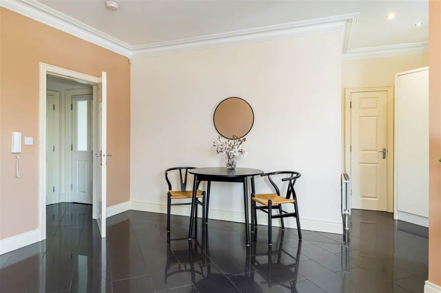 36 Lady Wallace Walk
