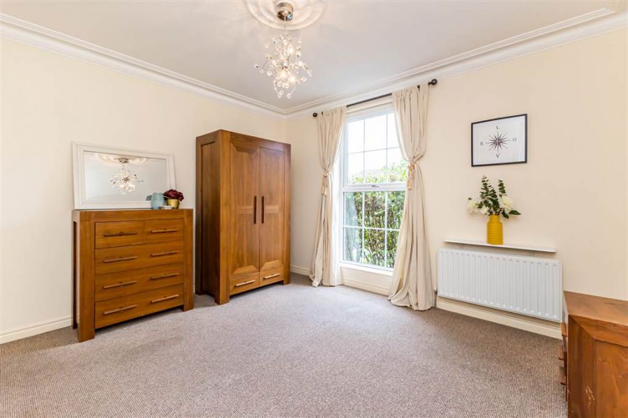 36 Lady Wallace Walk