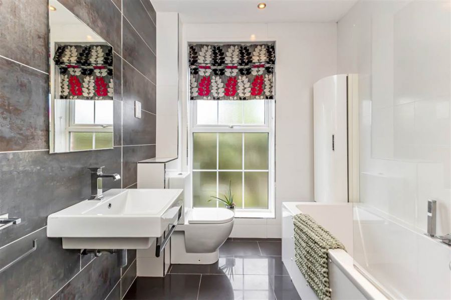 36 Lady Wallace Walk