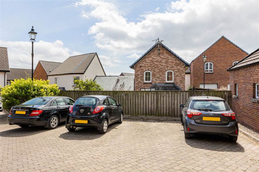 36 Lady Wallace Walk