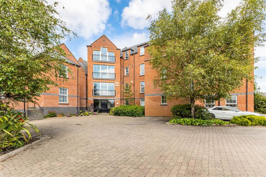 36 Lady Wallace Walk