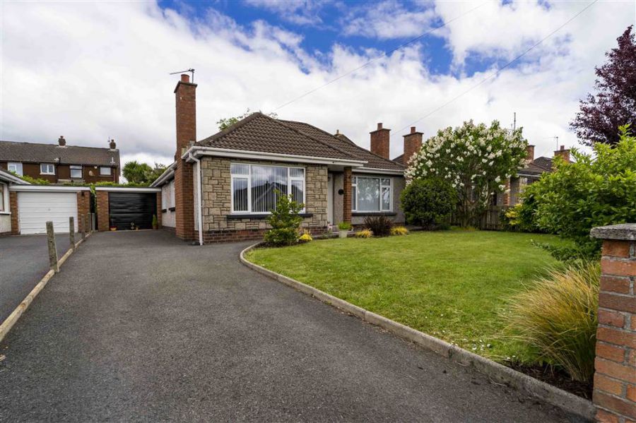 8 Lansdowne Park