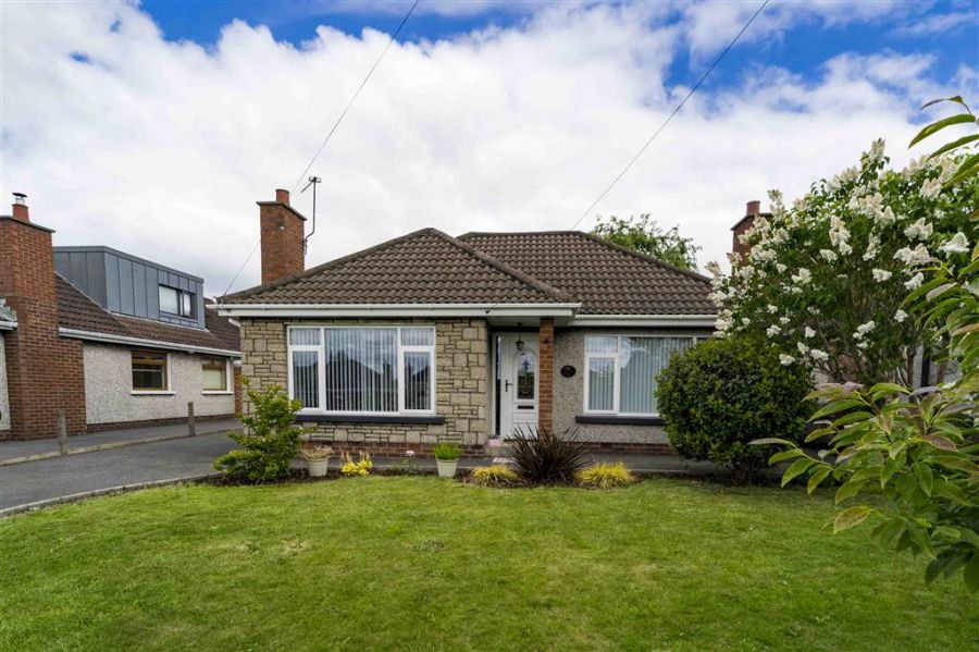 8 Lansdowne Park
