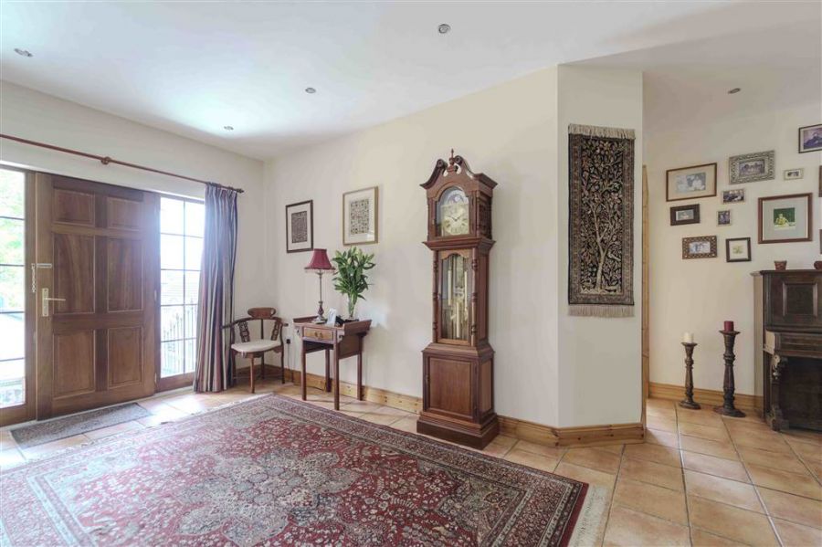 5 Rose Meadows